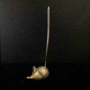 Vintage Brass Mouse Ring or Desk Office Note Receipt Holder 3.5”Tall Mid Century